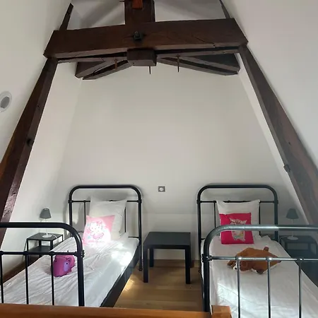 Chateau Camus Bed & Breakfast *